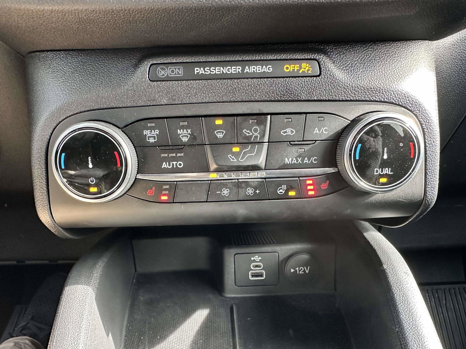 Used 2025 Ford Escape Active w/ Cold Weather Package FWD image 24