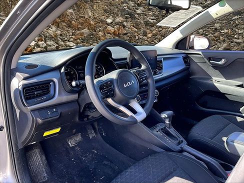 Used 2023 Kia Rio S w/ Technology Package image 10