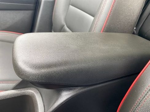 Used 2024 Chevrolet TrailBlazer RS w/ Convenience Package FWD image 29