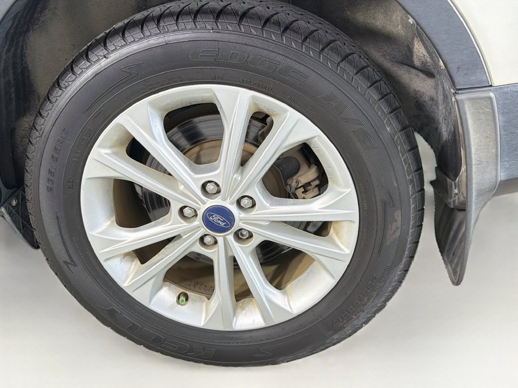 Used 2017 Ford Escape SE w/ Equipment Group 201A FWD image 30