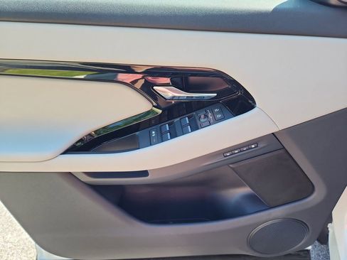 Certified 2026 Land Rover Range Rover Evoque S AWD/4WD image 24