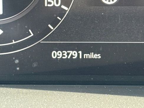 Used 2020 Land Rover Range Rover HSE image 39