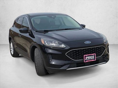 Used 2020 Ford Escape SE image 3