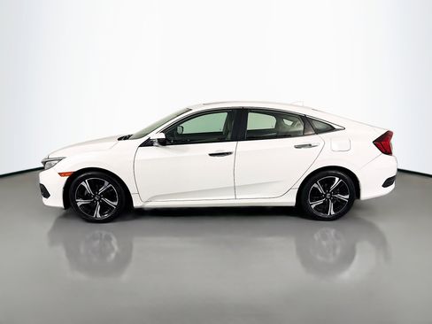 Used 2017 Honda Civic Touring image 8