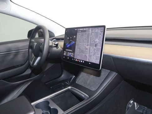 Used 2021 Tesla Model 3 Long Range AWD/4WD image 39
