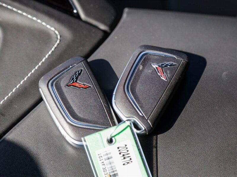 Used 2024 Chevrolet Corvette Z06 RWD image 34