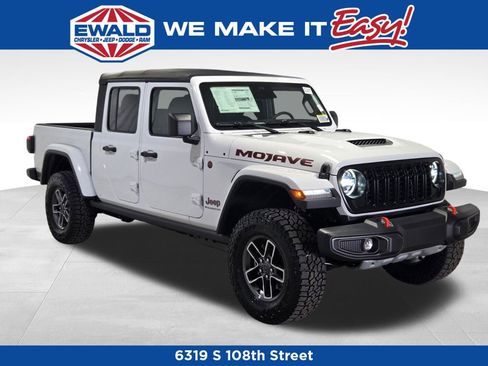 New 2026 Jeep Gladiator Mojave w/ Safety Group AWD/4WD image 18
