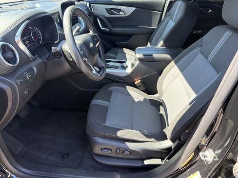Used 2024 Chevrolet Blazer LT FWD image 18