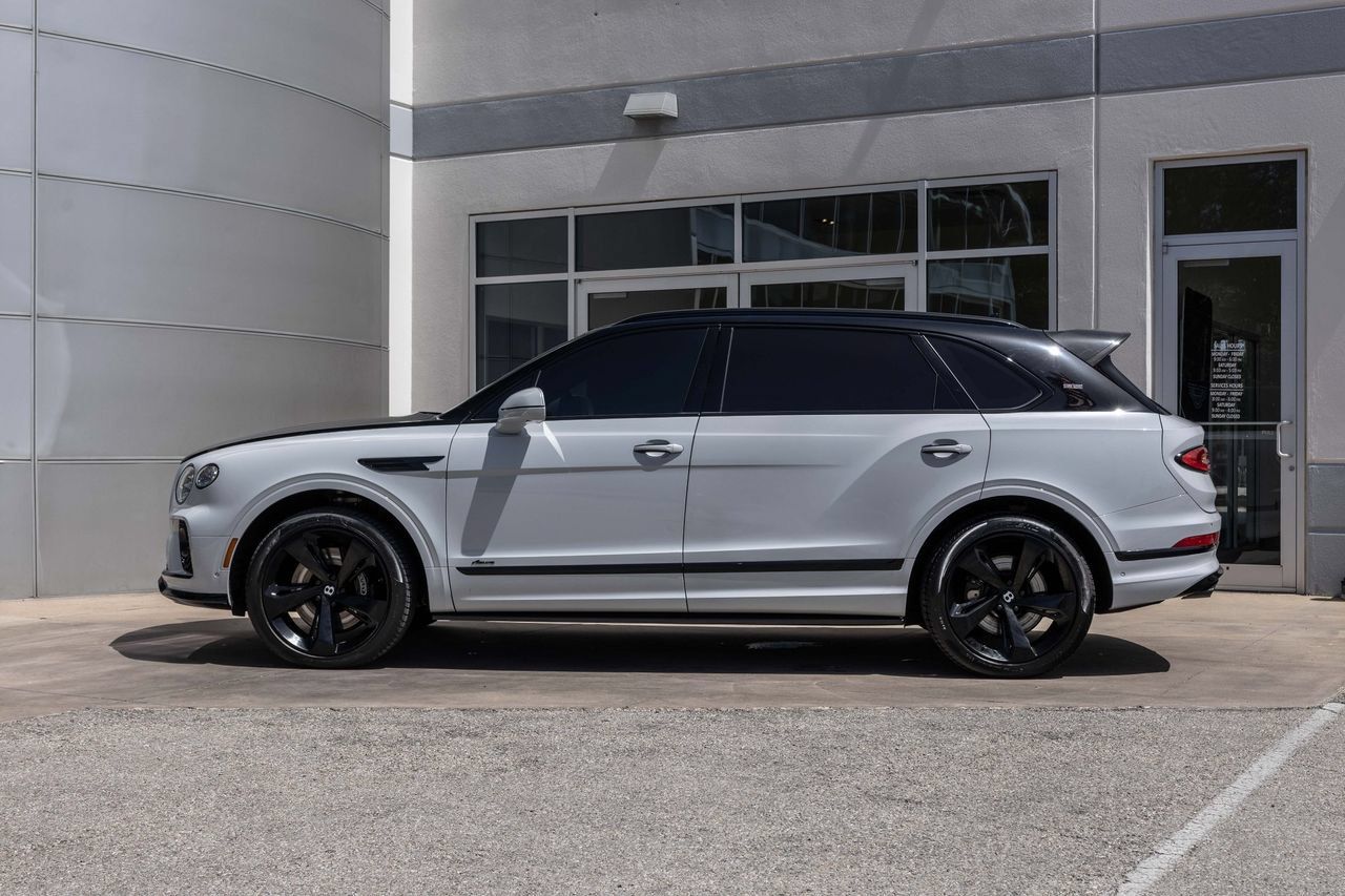 Certified 2023 Bentley Bentayga Extended Wheelbase AWD/4WD image 21