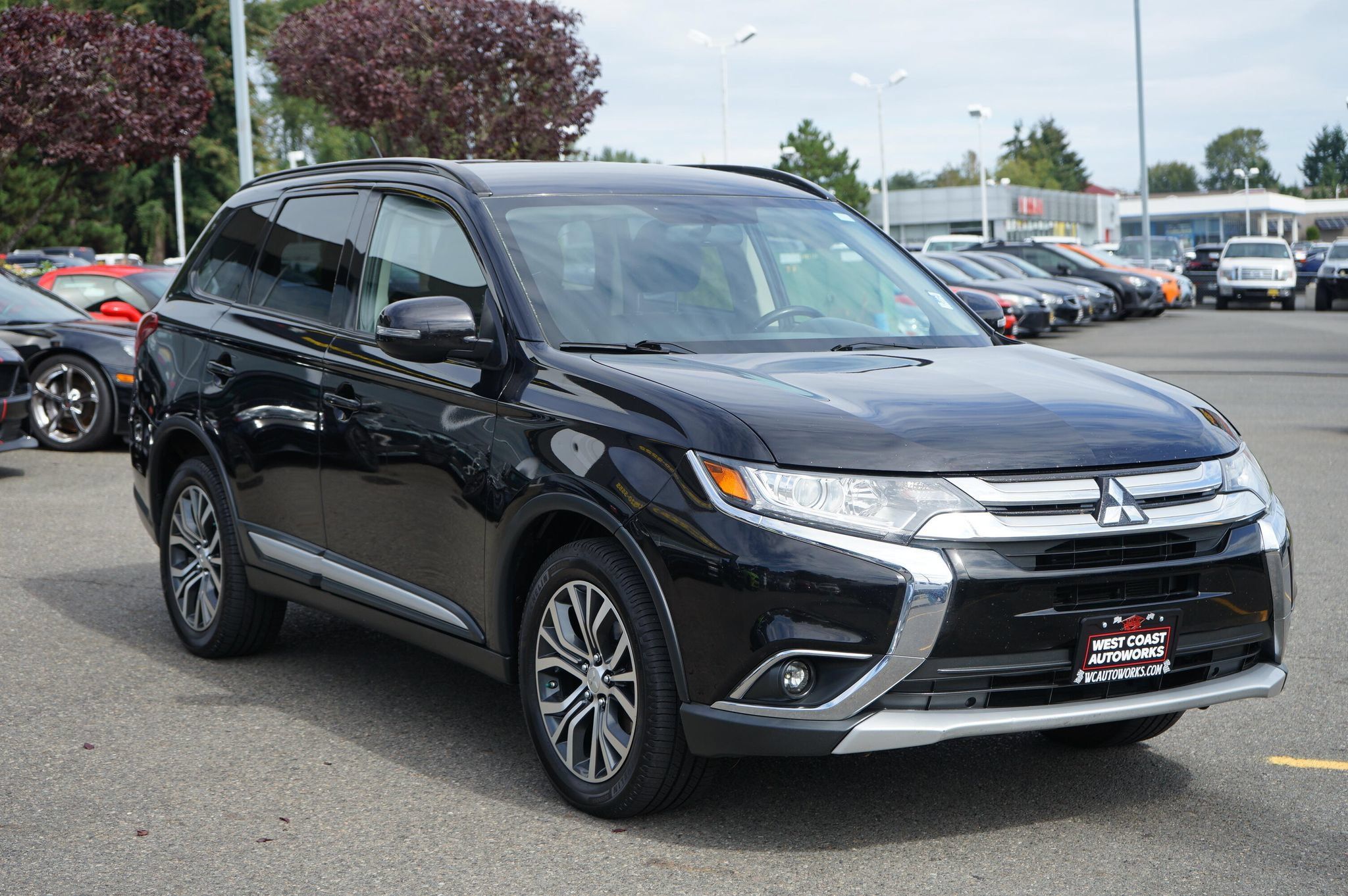 Used 2016 Mitsubishi Outlander SEL AWD/4WD image 7
