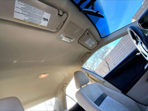 Used 2012 Toyota Camry LE image 12