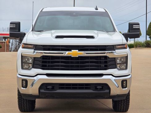 Used 2025 Chevrolet Silverado 2500 LT w/ Convenience Package image 2