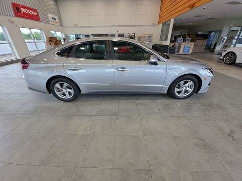 Used 2022 Hyundai Sonata SE FWD image 6