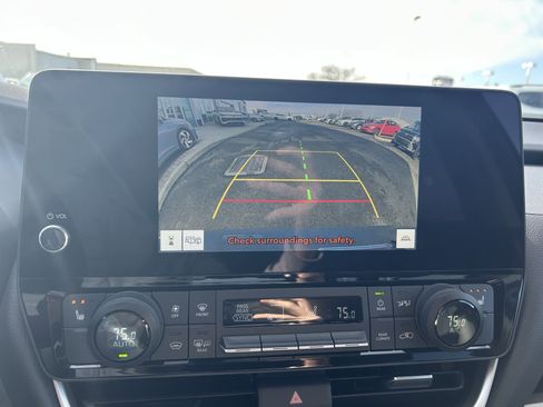 Used 2024 Toyota Grand Highlander XLE image 13