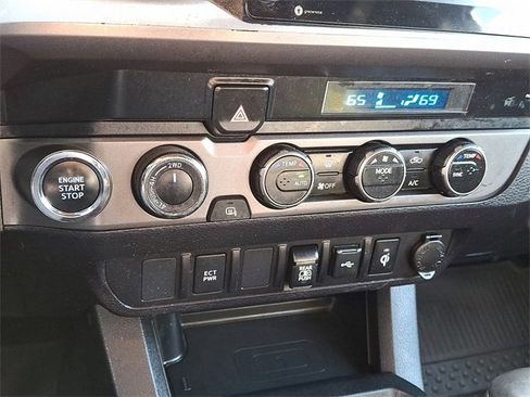 Certified 2023 Toyota Tacoma TRD Off-Road image 15