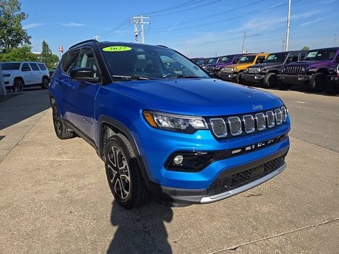 Used 2022 Jeep Compass Limited AWD/4WD image 15