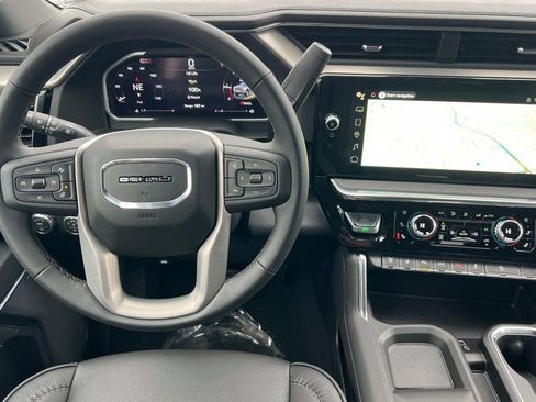 New 2026 GMC Sierra 2500 Denali w/ Technology Package AWD/4WD image 11