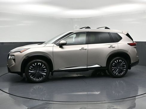 New 2026 Nissan Rogue Platinum w/ Platinum Premium Package image 2