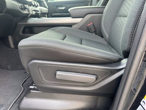 New 2026 RAM 1500 Express AWD/4WD image 20
