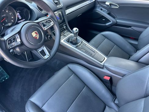Used 2025 Porsche 718 Cayman GTS RWD image 4