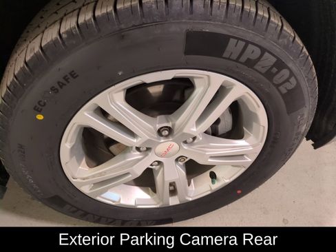 Used 2019 GMC Terrain SLE w/ Driver Convenience Package image 2