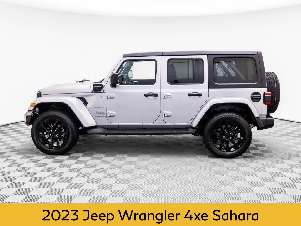 Used 2023 Jeep Wrangler Unlimited Sahara w/ Cold Weather Group AWD/4WD image 2