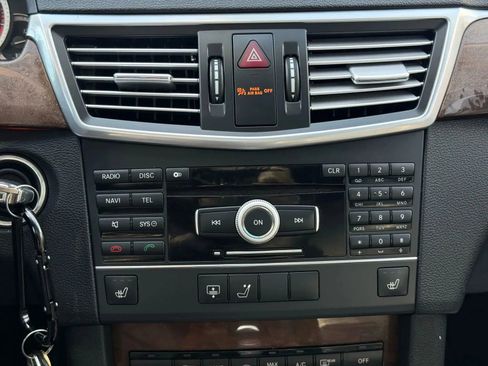 Used 2011 Mercedes-Benz E 350 4MATIC Sedan image 27