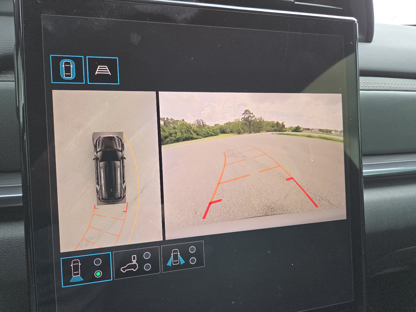 New 2026 GMC Terrain AT4 w/ Convenience Package III AWD/4WD image 12