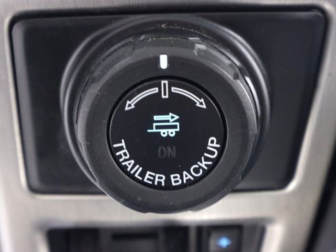 Used 2018 Ford F150 Platinum w/ Technology Package AWD/4WD image 27