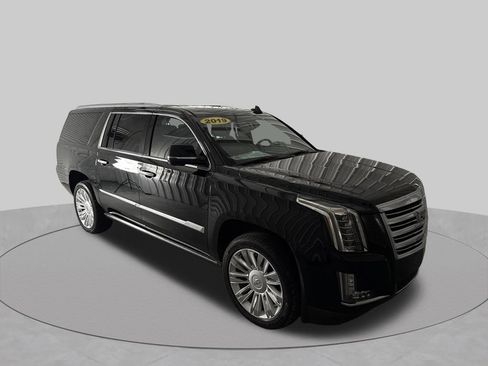 Used 2019 Cadillac Escalade ESV Platinum RWD image 5