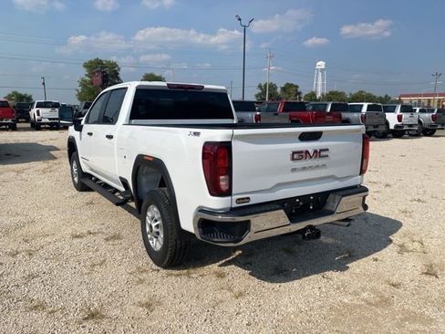 New 2026 GMC Sierra 2500 Pro w/ Convenience Package image 4
