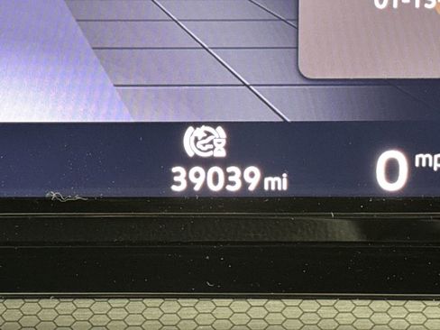 Used 2022 Volkswagen GTI SE image 6