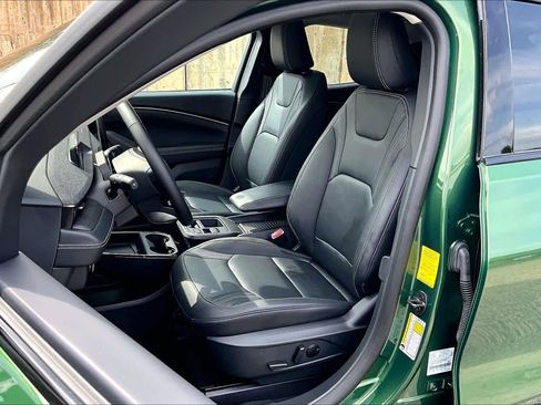 Used 2025 Ford Mustang Mach-E Premium AWD/4WD image 12