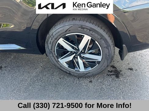 Certified 2023 Kia Sorento S FWD image 24