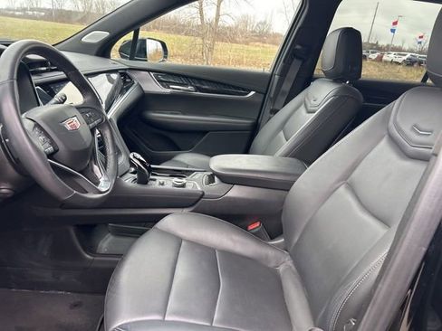 Certified 2023 Cadillac XT6 Premium Luxury image 9