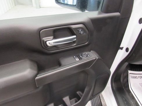 Used 2025 Chevrolet Silverado 2500 W/T w/ WT Convenience Package AWD/4WD image 34