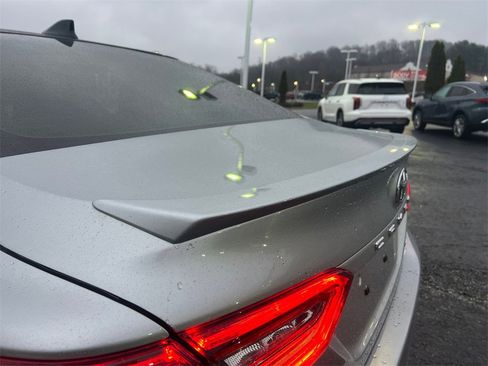 Used 2022 Toyota Camry XSE image 29