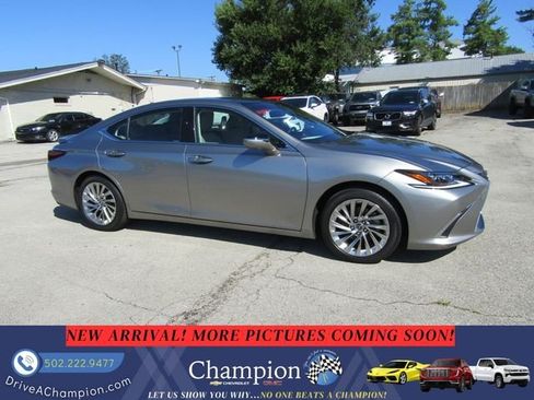 Used 2021 Lexus ES 350 w/ Accessory Package FWD image 3