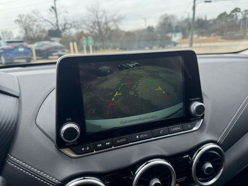 Used 2025 Nissan Sentra SV image 21