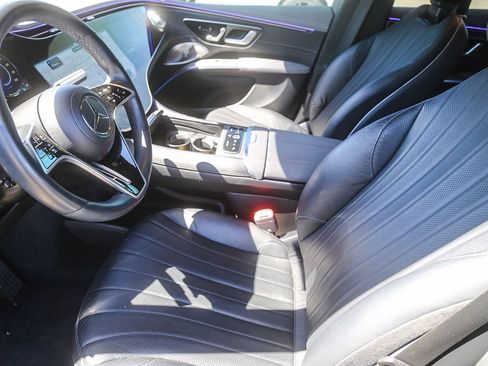 Used 2023 Mercedes-Benz EQS 580 4MATIC SUV w/ Acoustic Comfort Package image 5