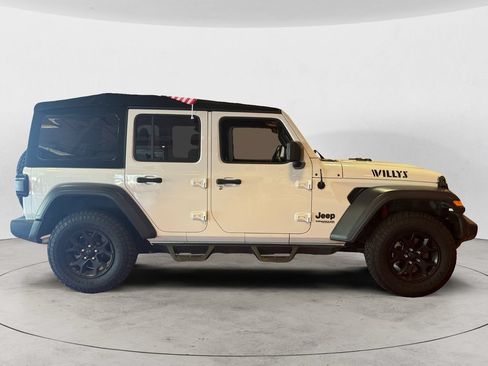 Used 2020 Jeep Wrangler Unlimited Sport AWD/4WD image 2