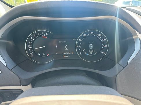 Used 2019 Lincoln MKZ Reserve AWD/4WD image 18