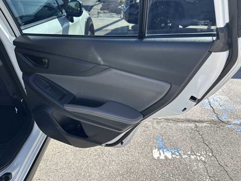 Used 2022 Subaru Crosstrek 2.5i Sport w/ Moonroof Package image 19