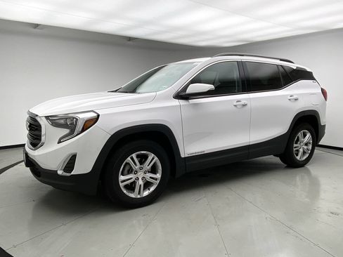 Used 2020 GMC Terrain SLE w/ Driver Convenience Package AWD/4WD image 1