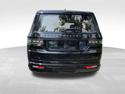 Used 2023 Jeep Grand Wagoneer Series II AWD/4WD image 6