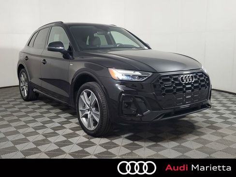 Used 2025 Audi Q5 2.0T Premium w/ Convenience Plus Package AWD/4WD image 1