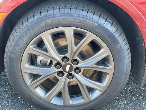 Used 2019 Cadillac XT5 Premium Luxury w/ LPO, Black Ice Package image 39