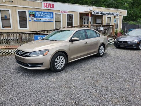 Used 2015 Volkswagen Passat 1.8T S FWD image 3