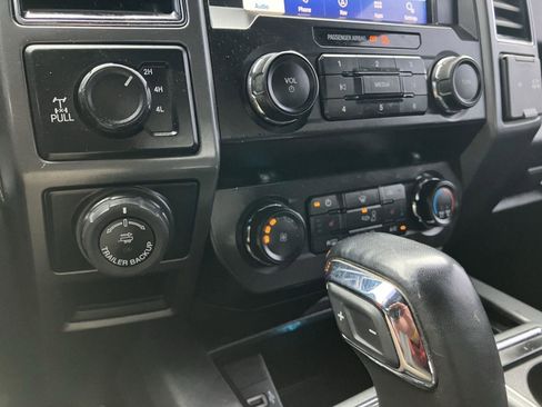 Used 2020 Ford F150 XLT w/ Equipment Group 302A Luxury AWD/4WD image 16