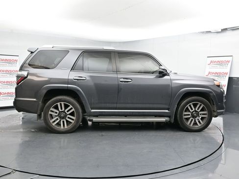 Used 2019 Toyota 4Runner Limited image 9
